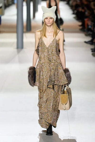 Look 54